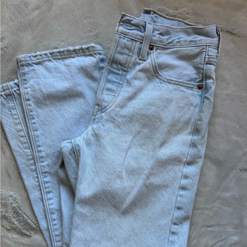 Levi jeans
